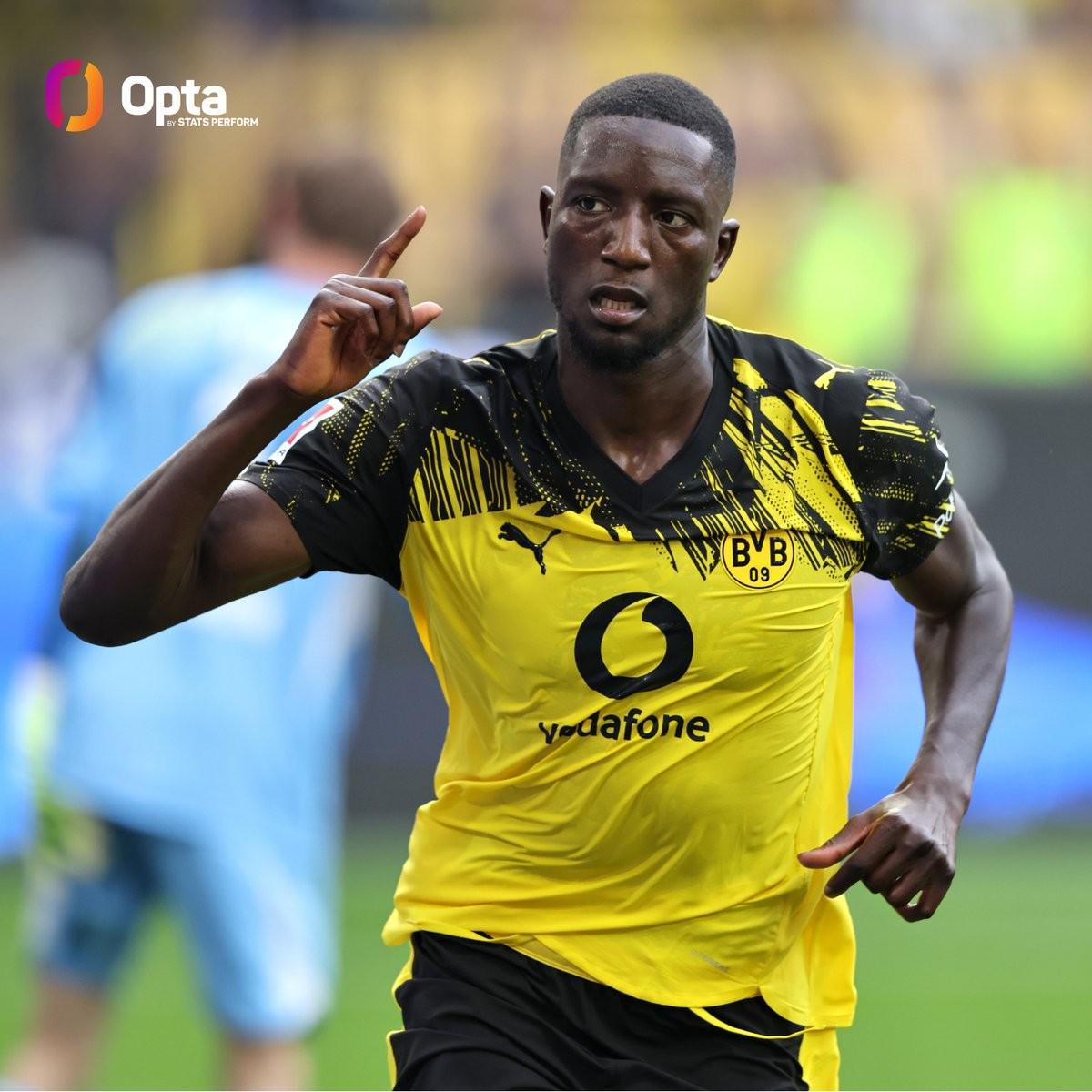 吉拉西连续7场德甲进球，多特队史仅次于莱万和奥巴梅扬